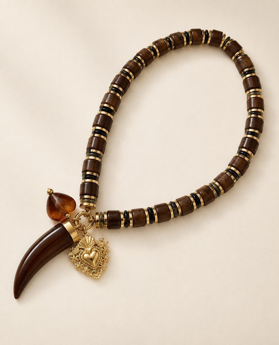 Collar Amuleto Marron
